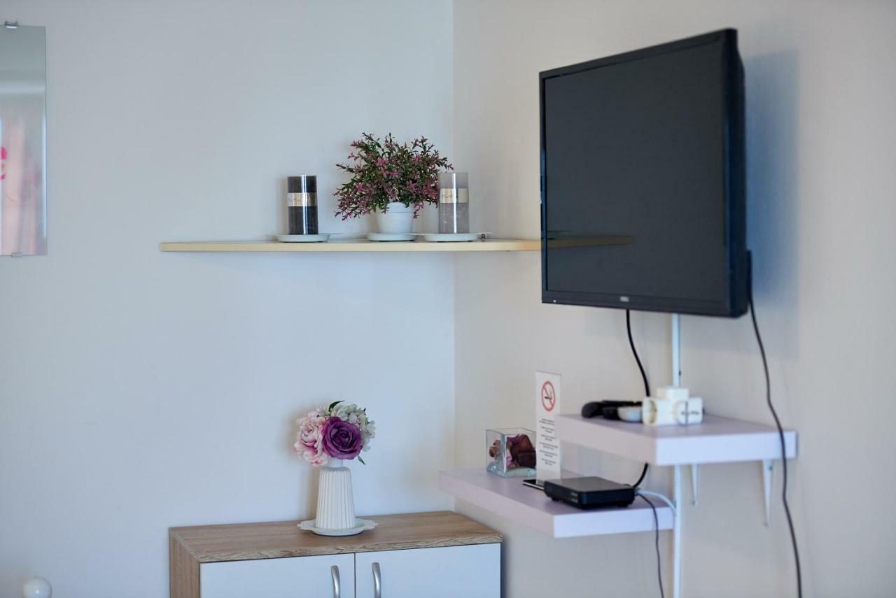 Studio Kristic, Cozy Studio With A Terrace Dubrovnik Exterior photo